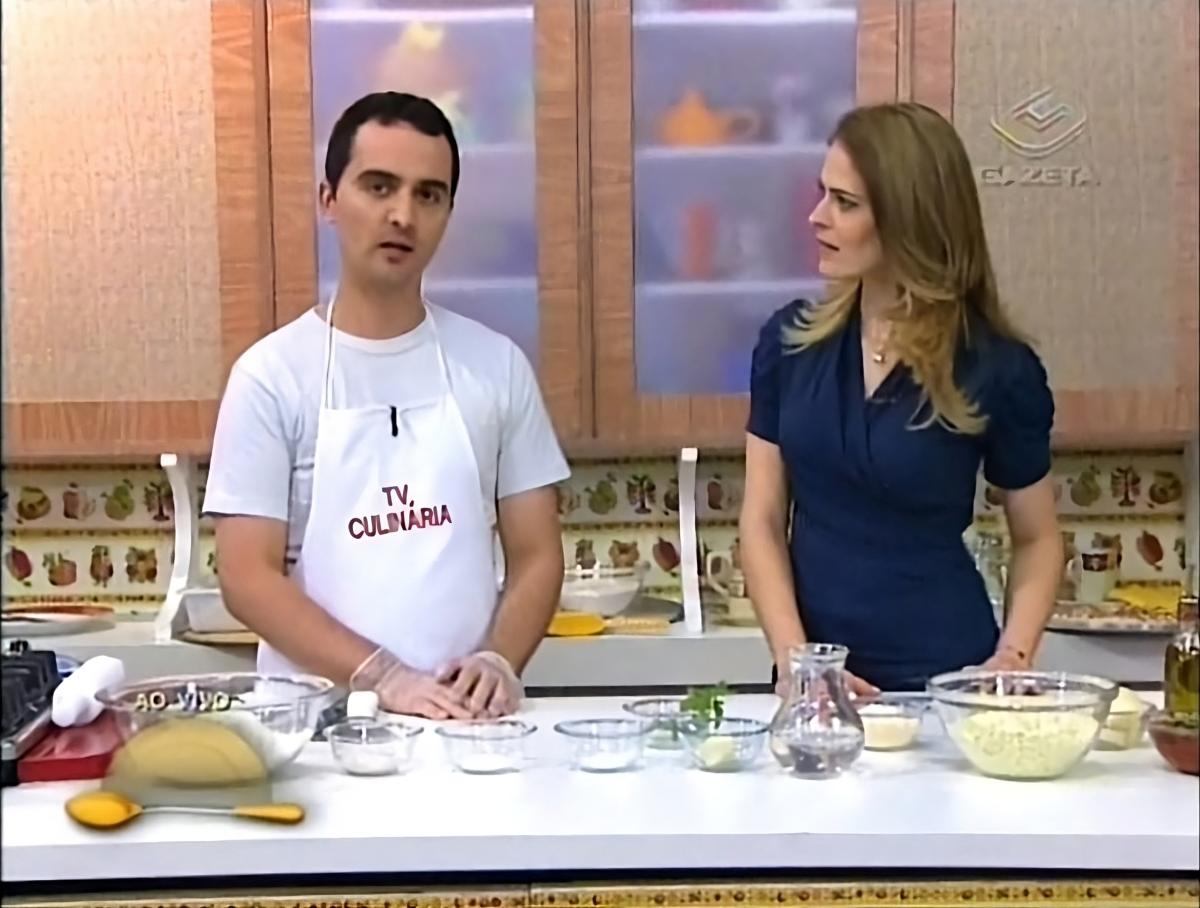 [O Melhor Calzone do Mundo do chef Moisés Costa na Rede TV]