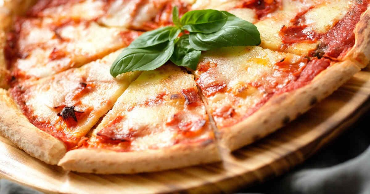 [Pizza napolitana: conheça a história da legítima receita de pizza italiana]