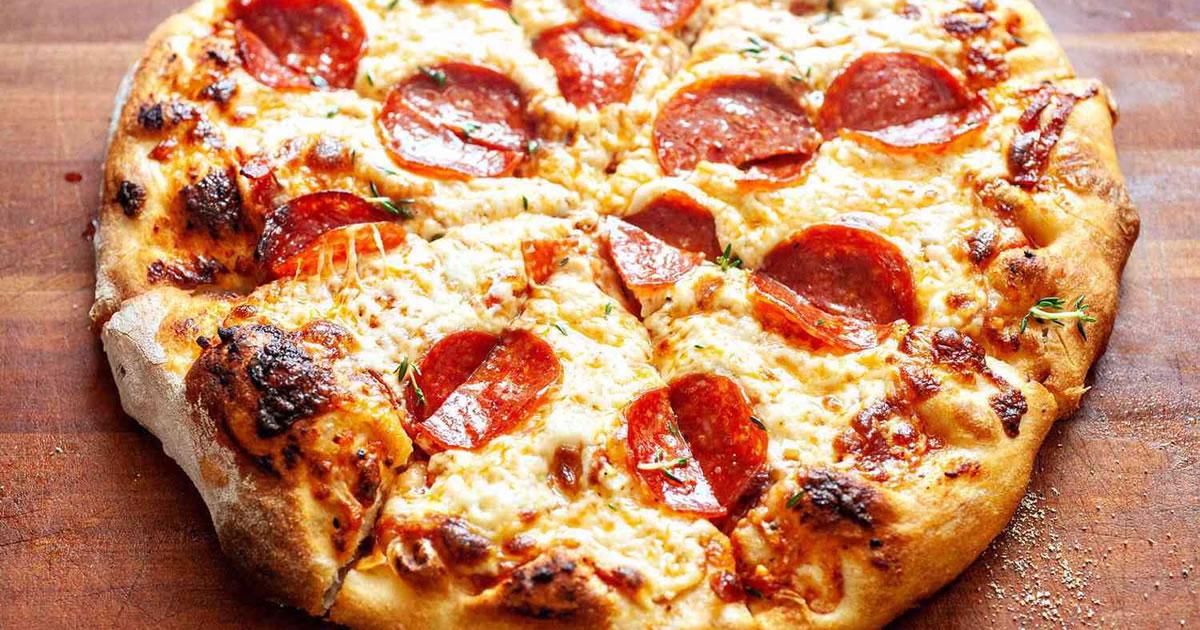 [Pizza de calabresa x pizza de pepperoni: qual a diferença?]